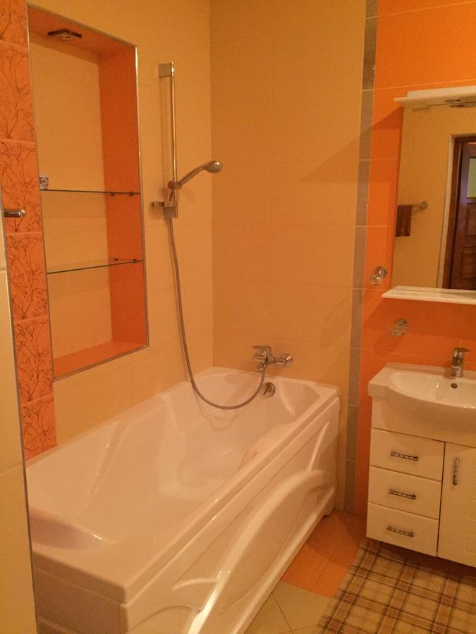 Apartment On Kostyushka 20 Λβιβ Εξωτερικό φωτογραφία
